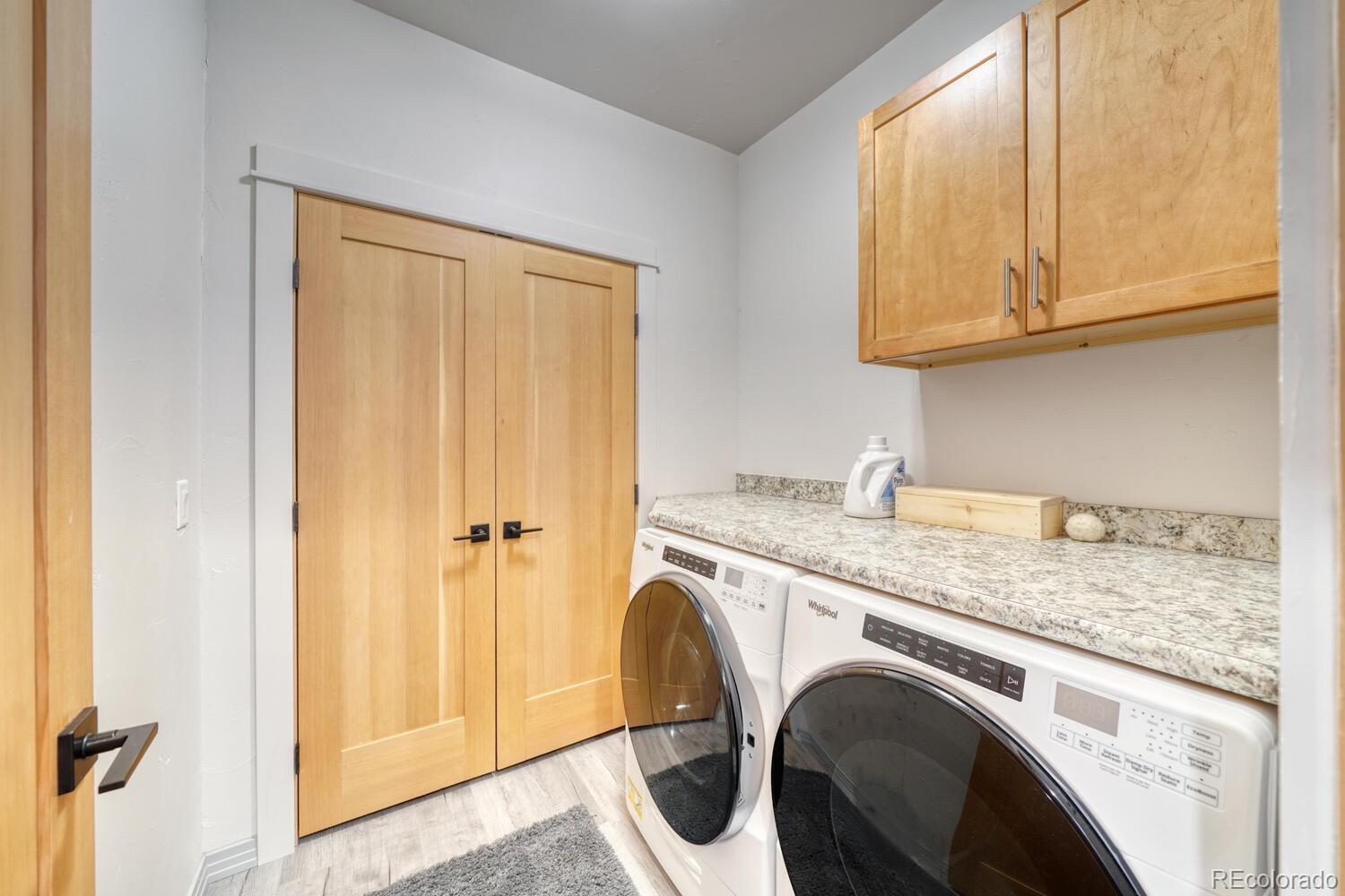 129 W Sackett Avenue Unit: I