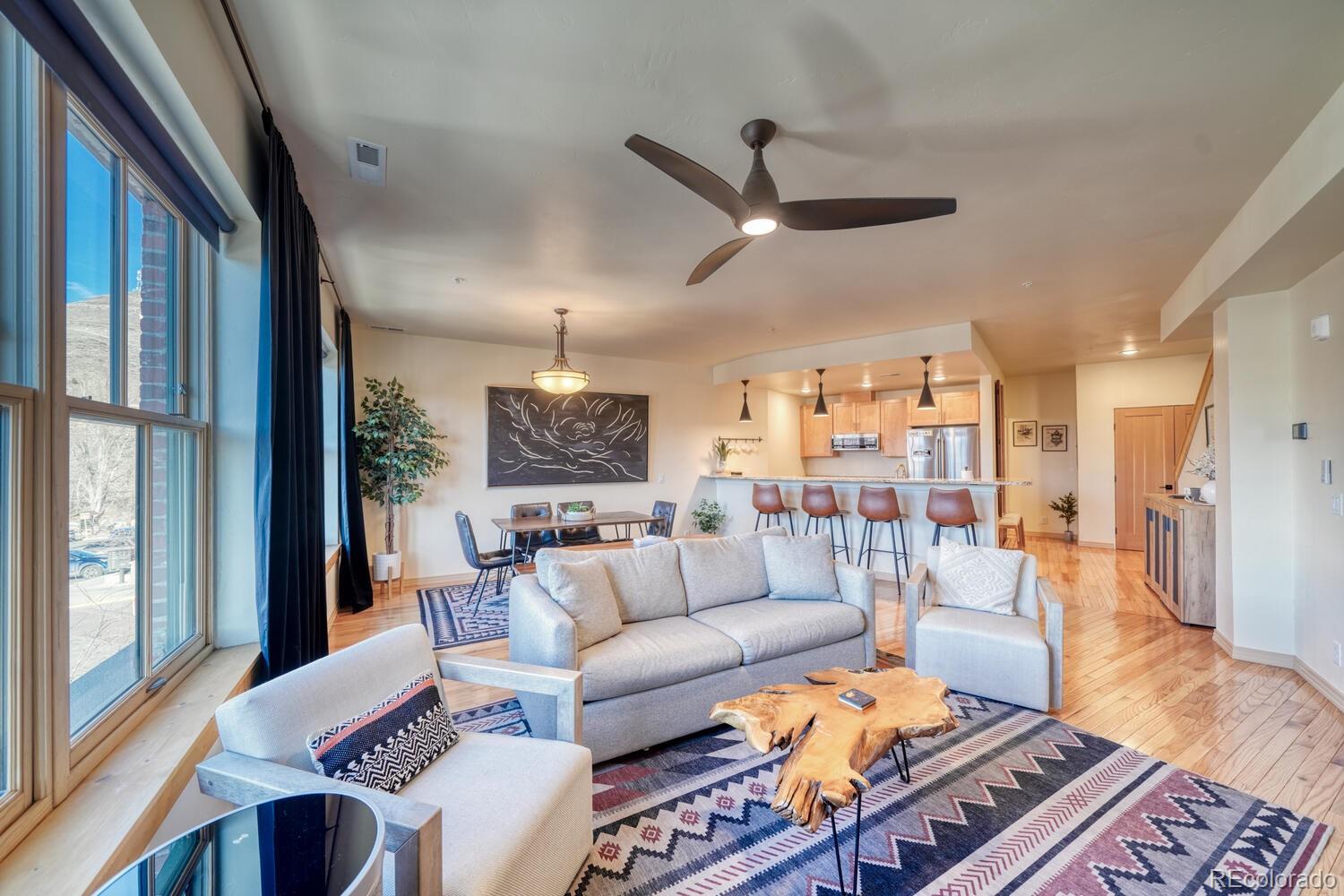 129 W Sackett Avenue Unit: I