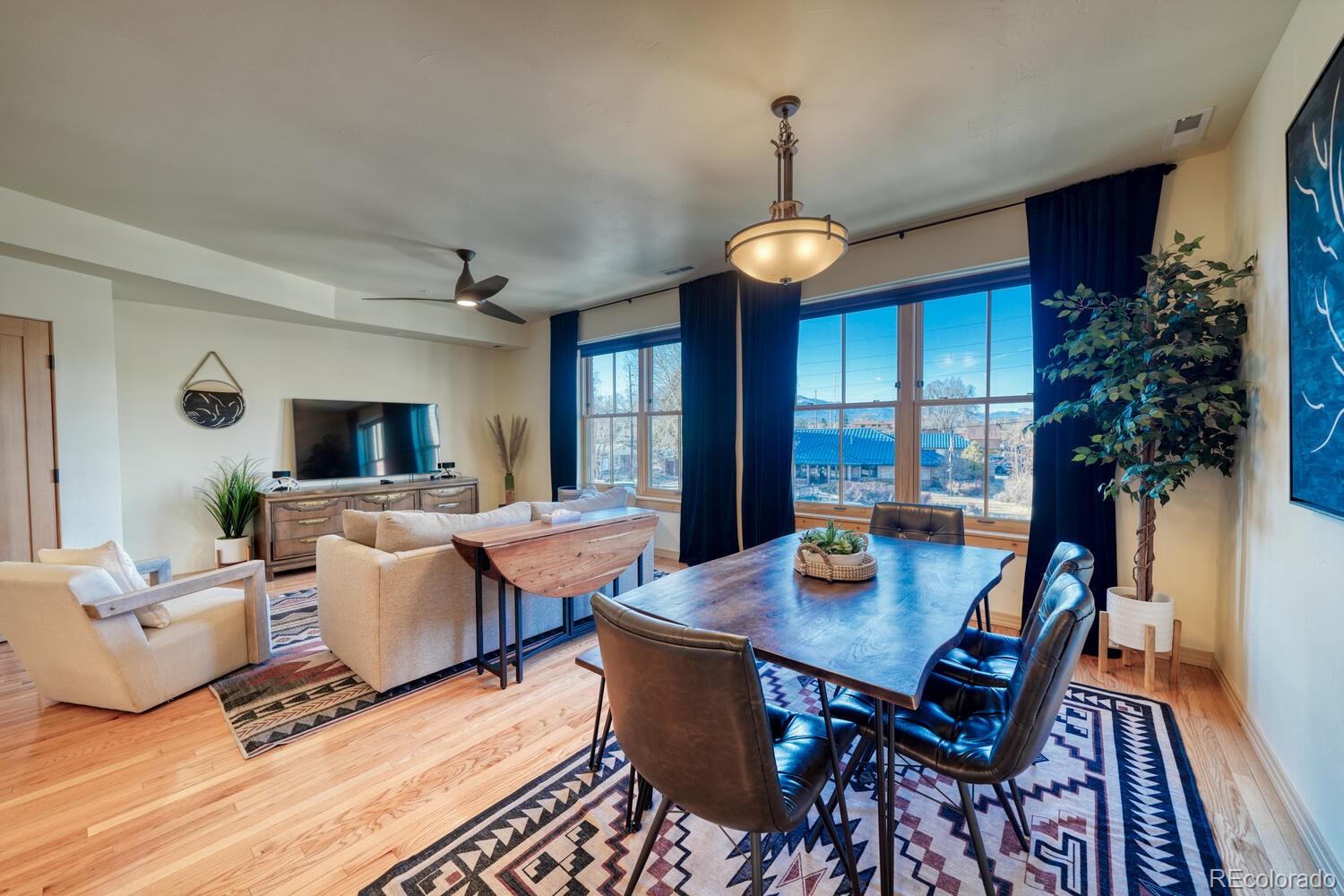 129 W Sackett Avenue Unit: I