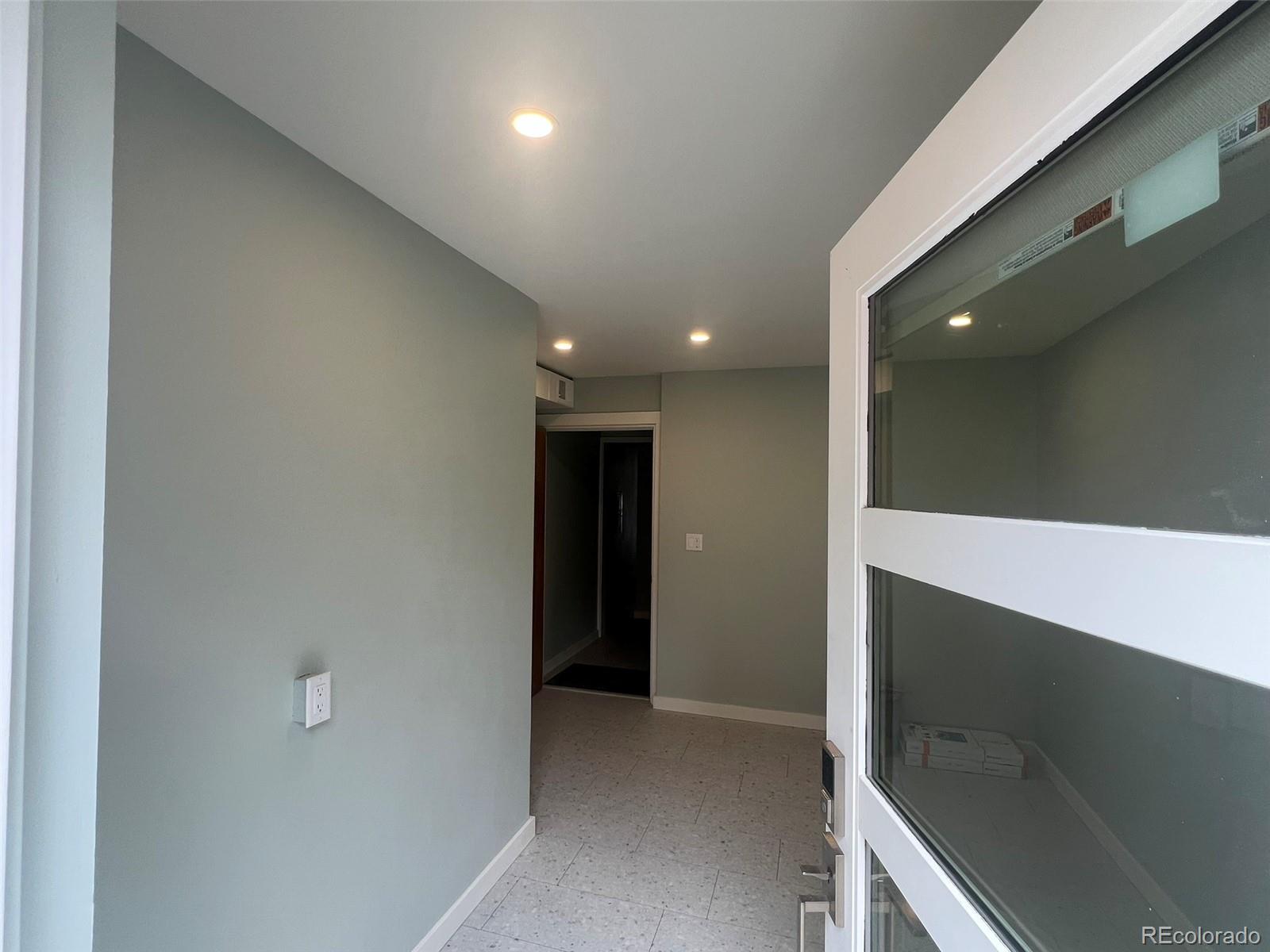 139 E 3rd Street Unit: 4