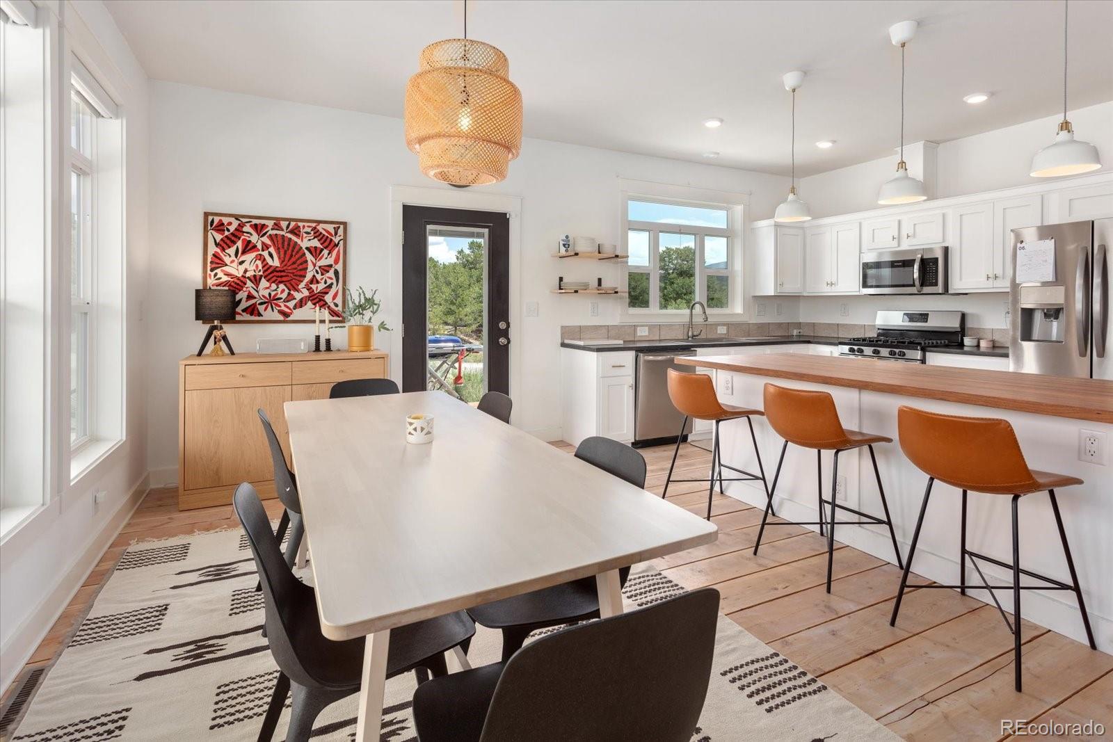 14051 US Highway 285