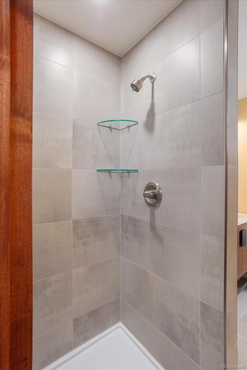 225 F Street Unit: C