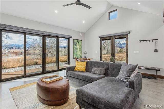 8995 Salix Road