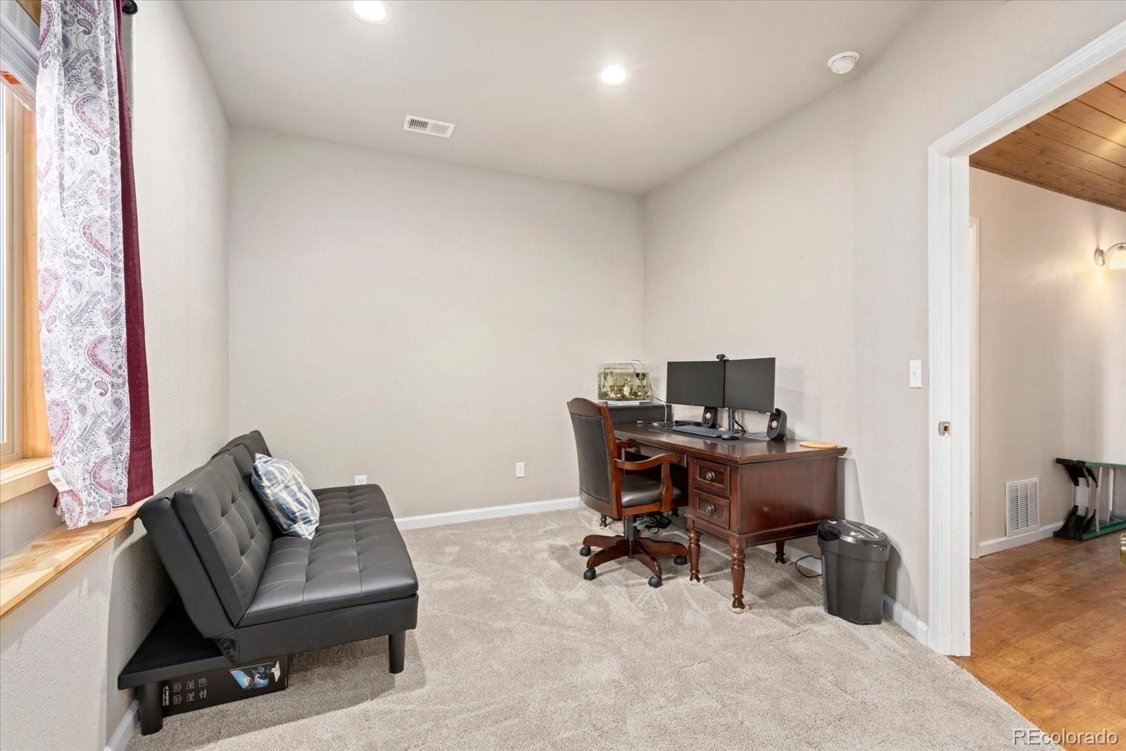 10010 Sioux Circle
