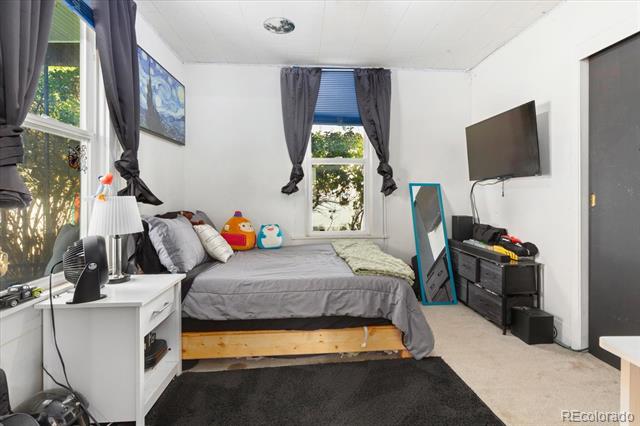 622 W 2nd Street
