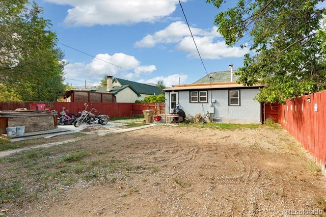 622 W 2nd Street