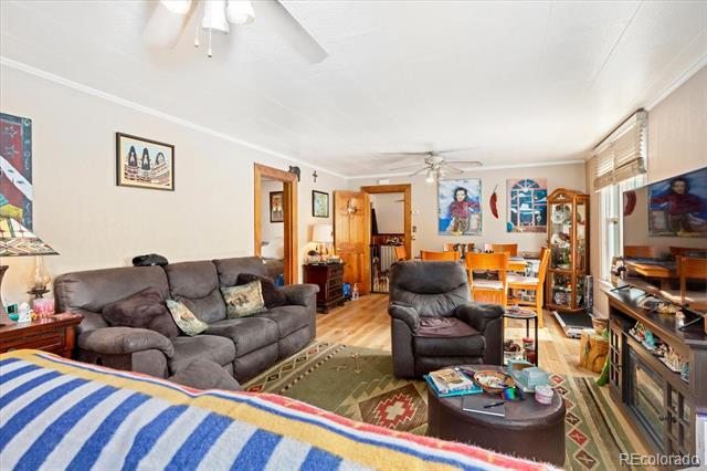 622 W 2nd Street