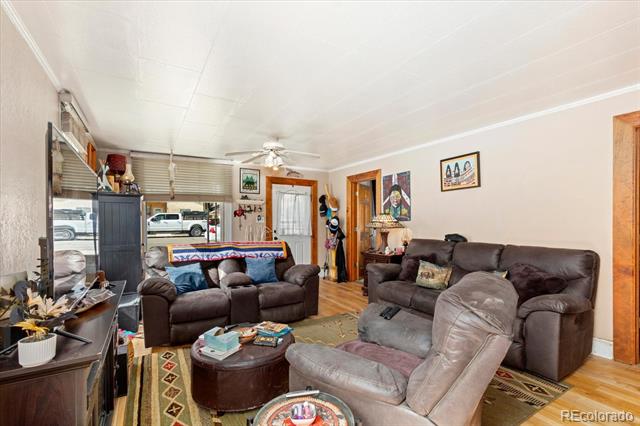 622 W 2nd Street