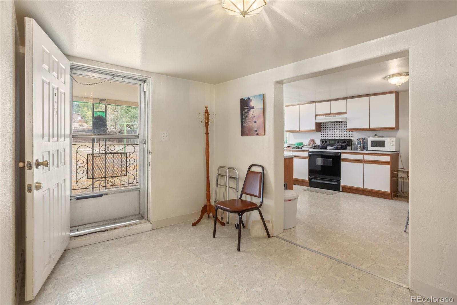 813 W 2nd Street