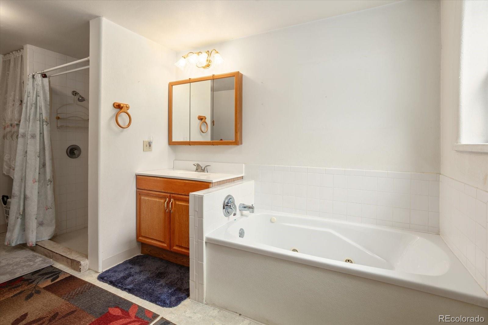 813 W 2nd Street