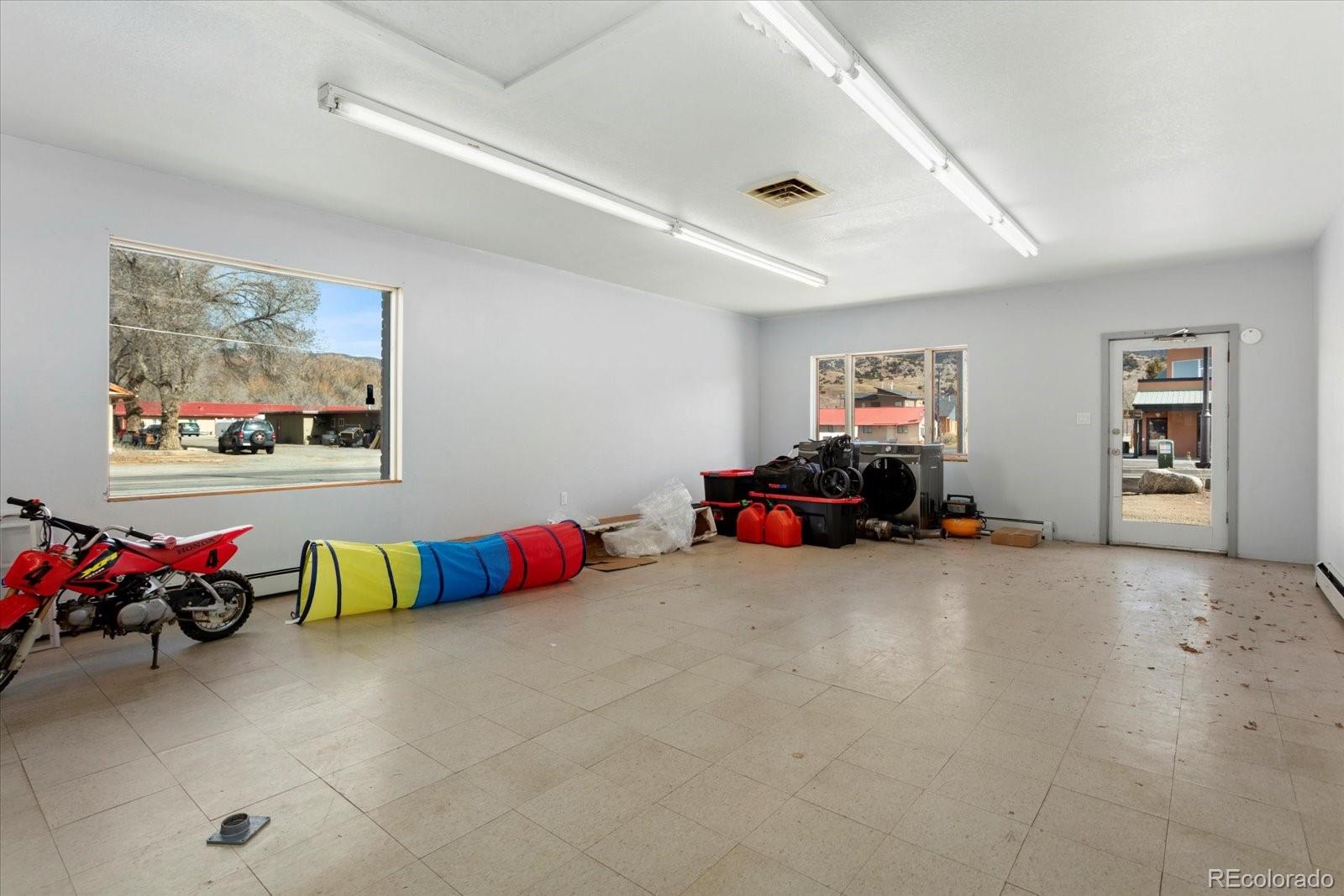 330 W Grand Avenue