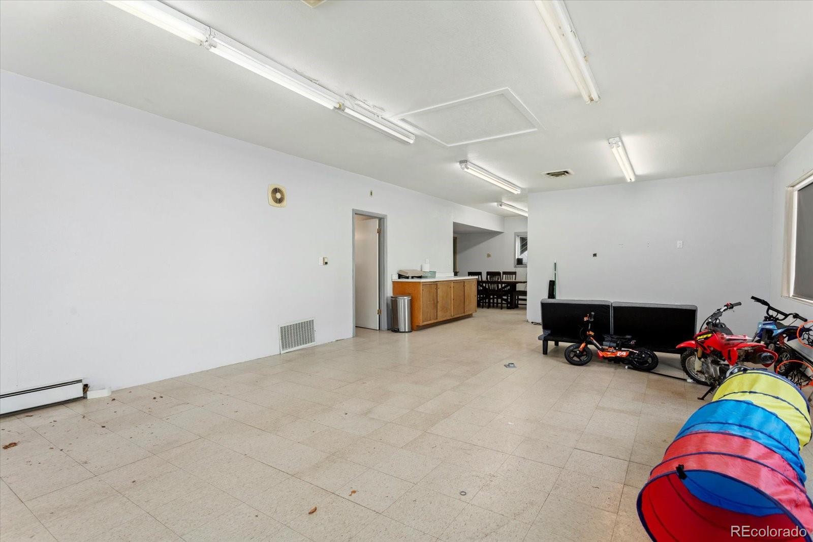 330 W Grand Avenue