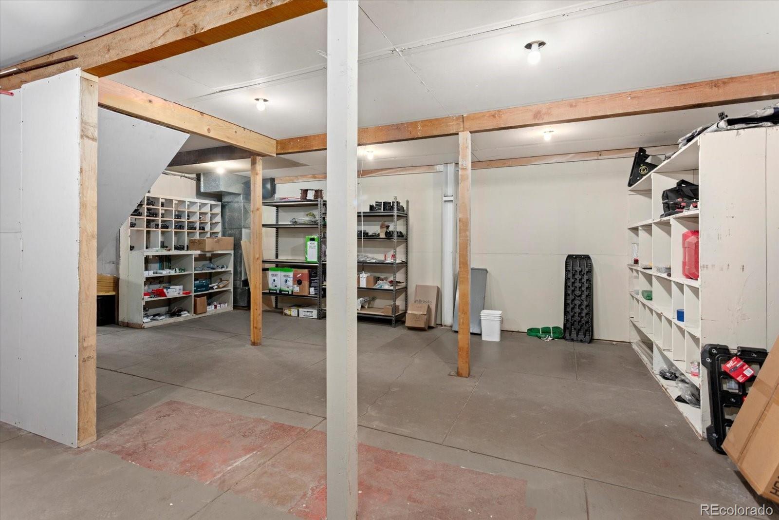 330 W Grand Avenue