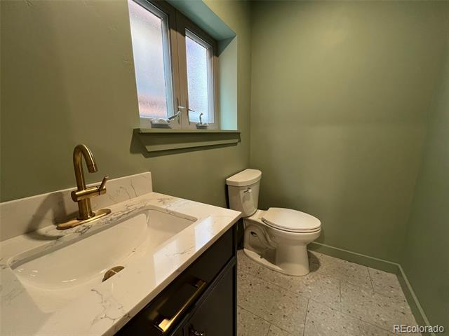 139 E 3rd Street Unit: 7