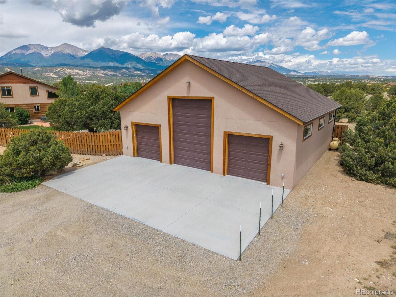 11888 Las Colinas Drive