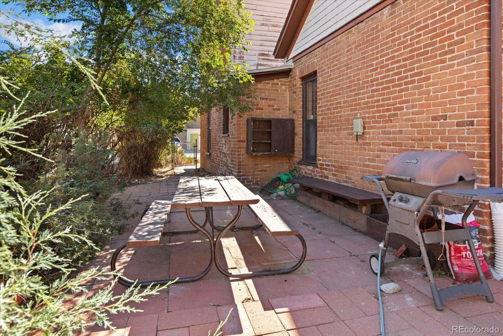 126 Teller Street