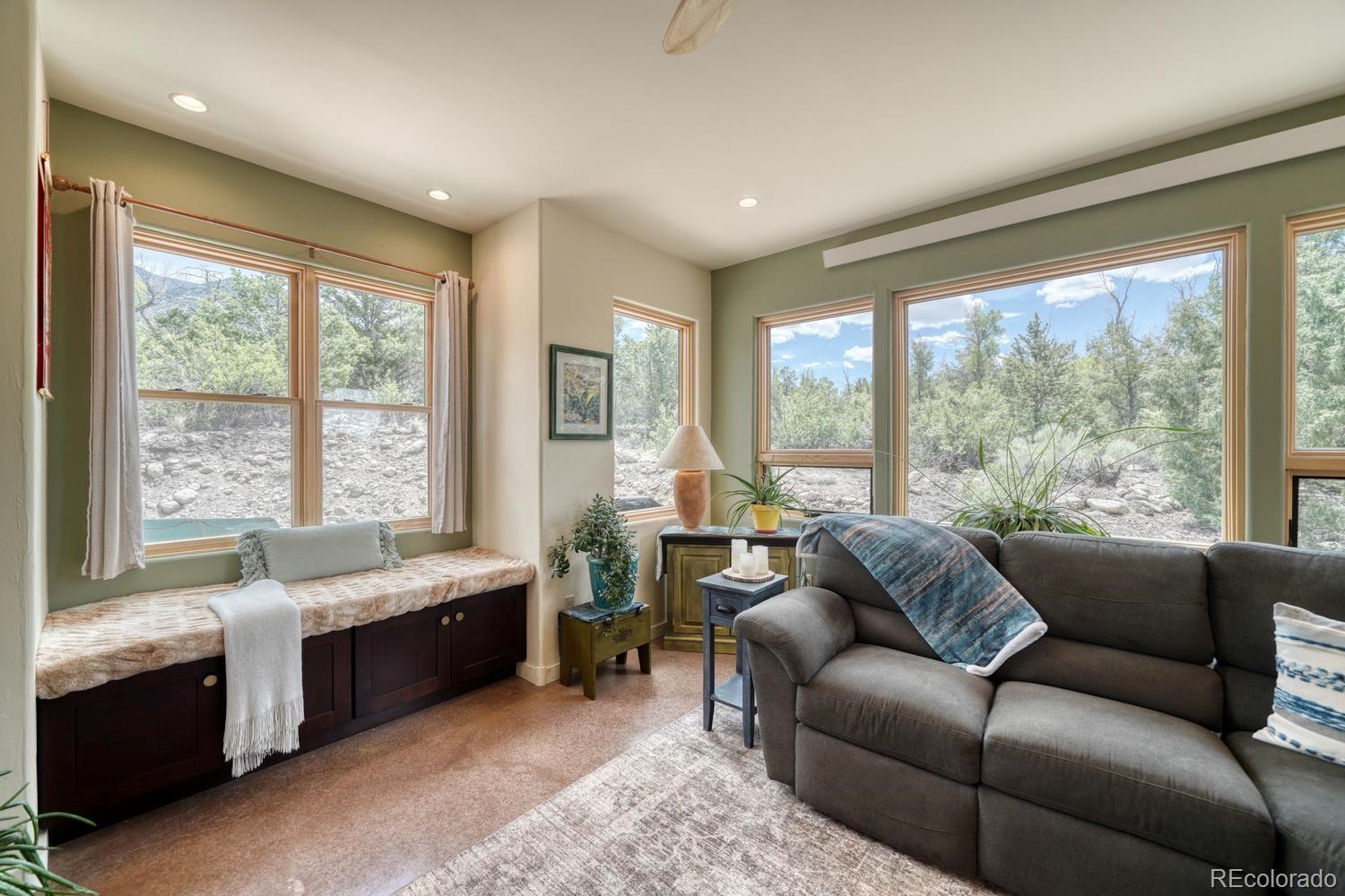 2215 Sunnyvale