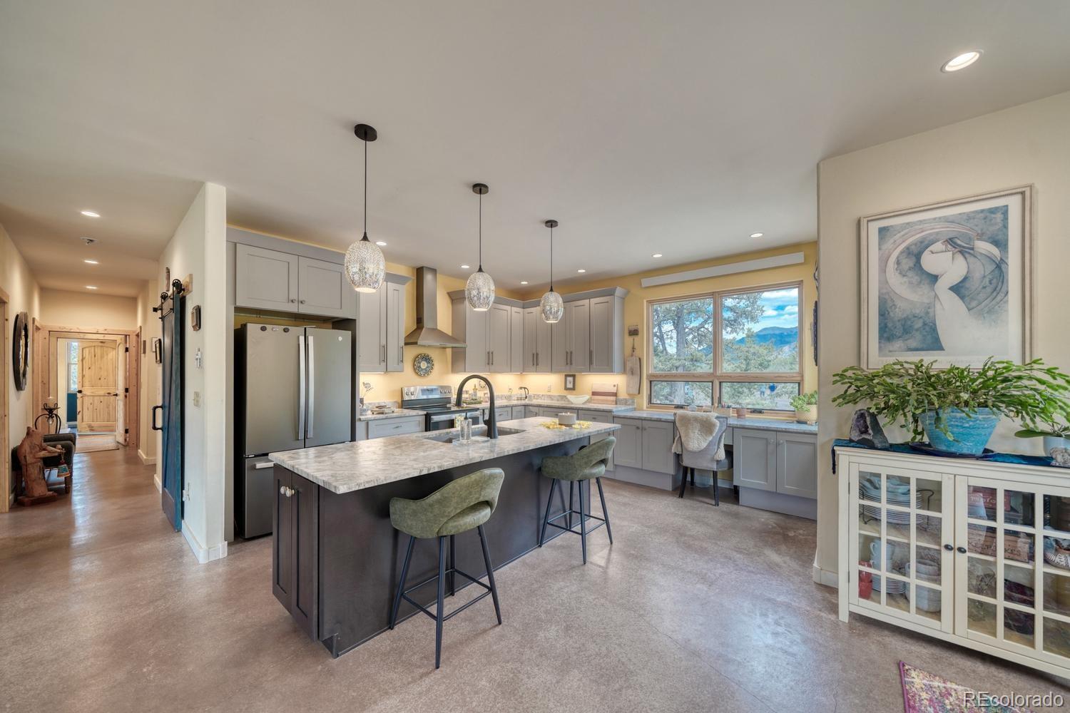 2215 Sunnyvale