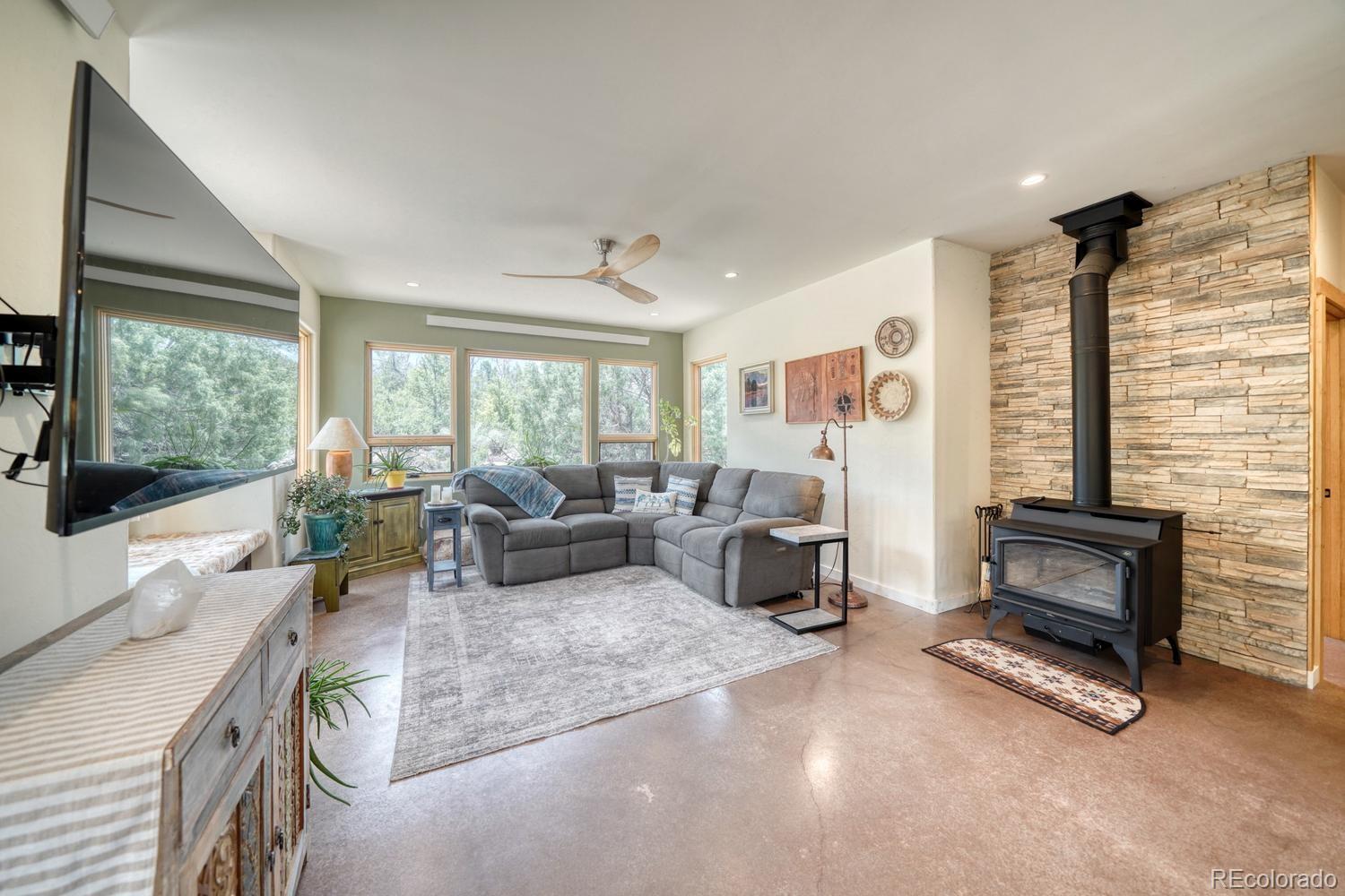 2215 Sunnyvale