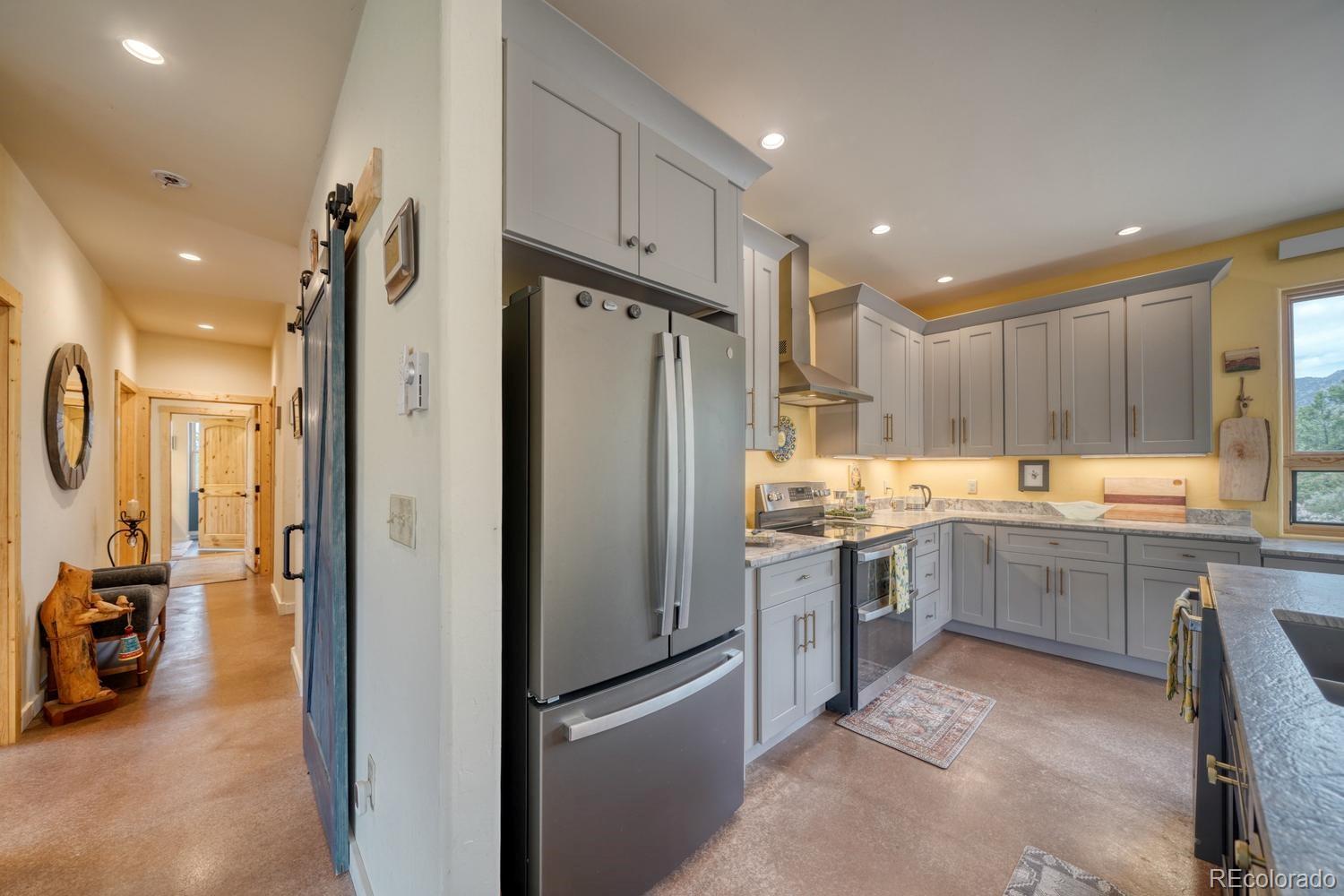 2215 Sunnyvale