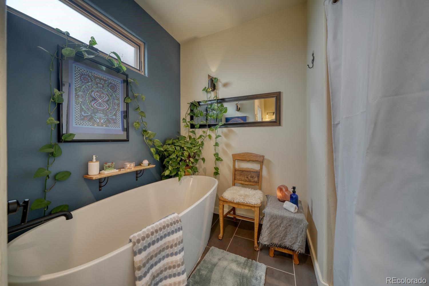 2215 Sunnyvale