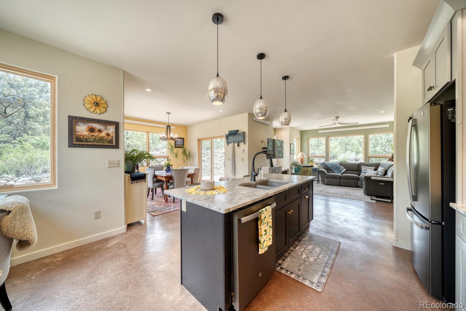 2215 Sunnyvale