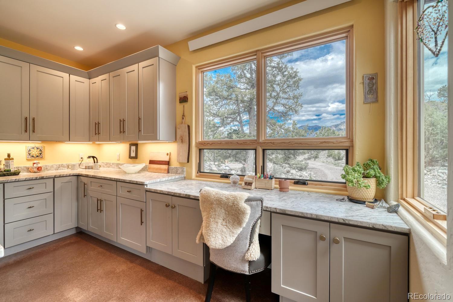2215 Sunnyvale