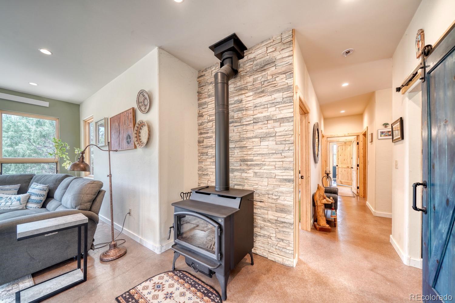 2215 Sunnyvale