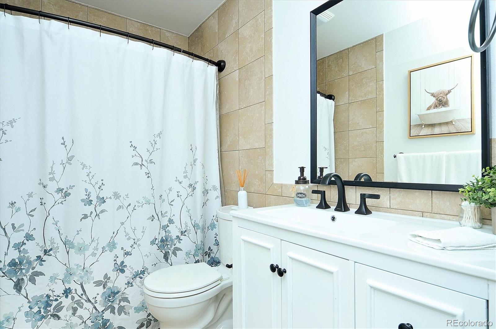 727 Marquette Avenue Unit: A