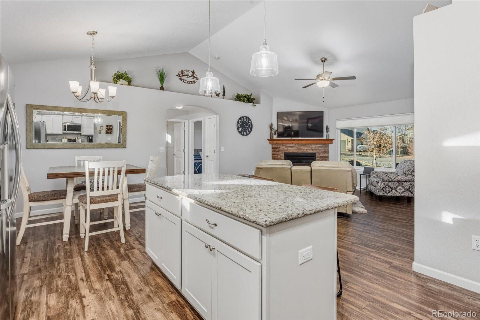 1115 E Sabeta Avenue