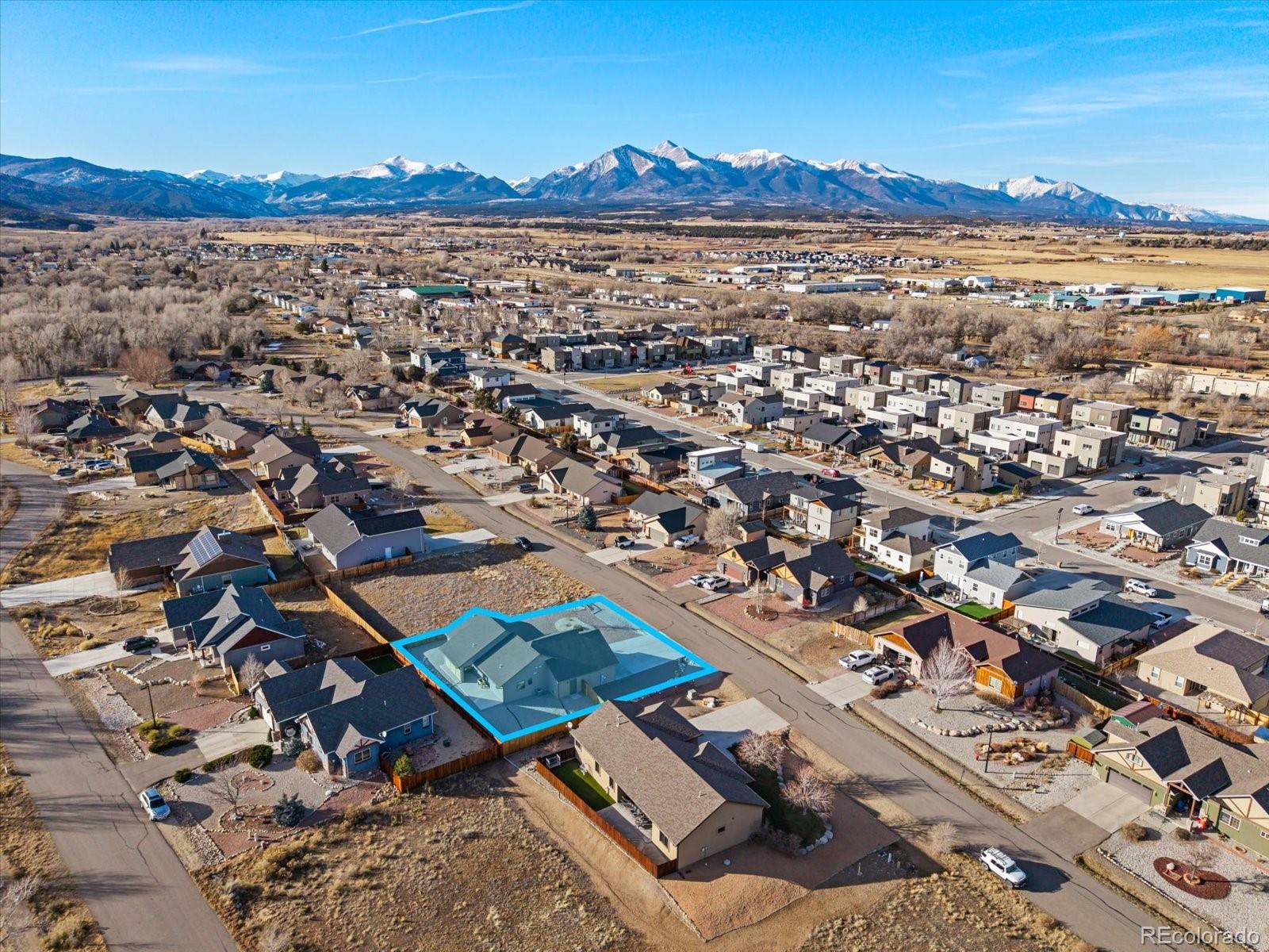 1115 E Sabeta Avenue