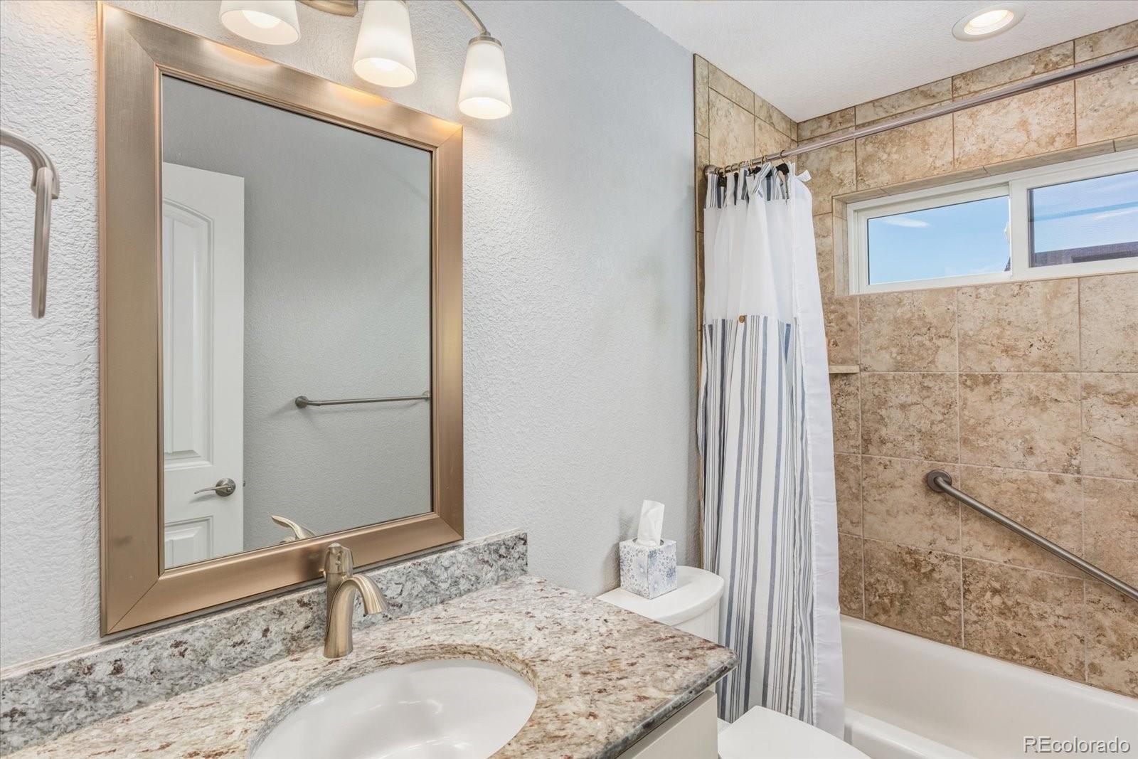 1115 E Sabeta Avenue