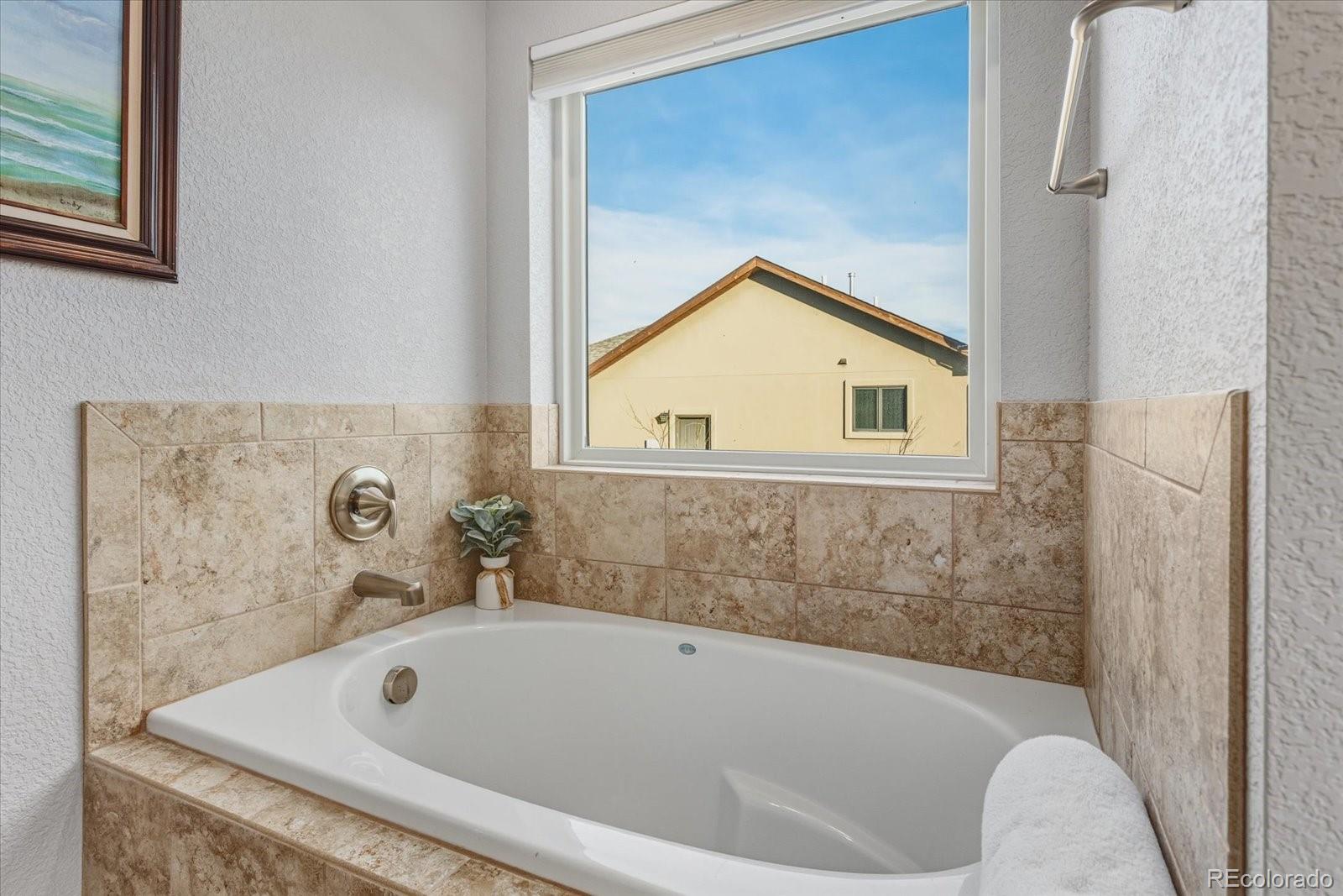 1115 E Sabeta Avenue