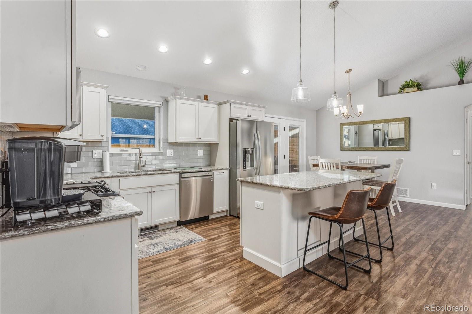 1115 E Sabeta Avenue