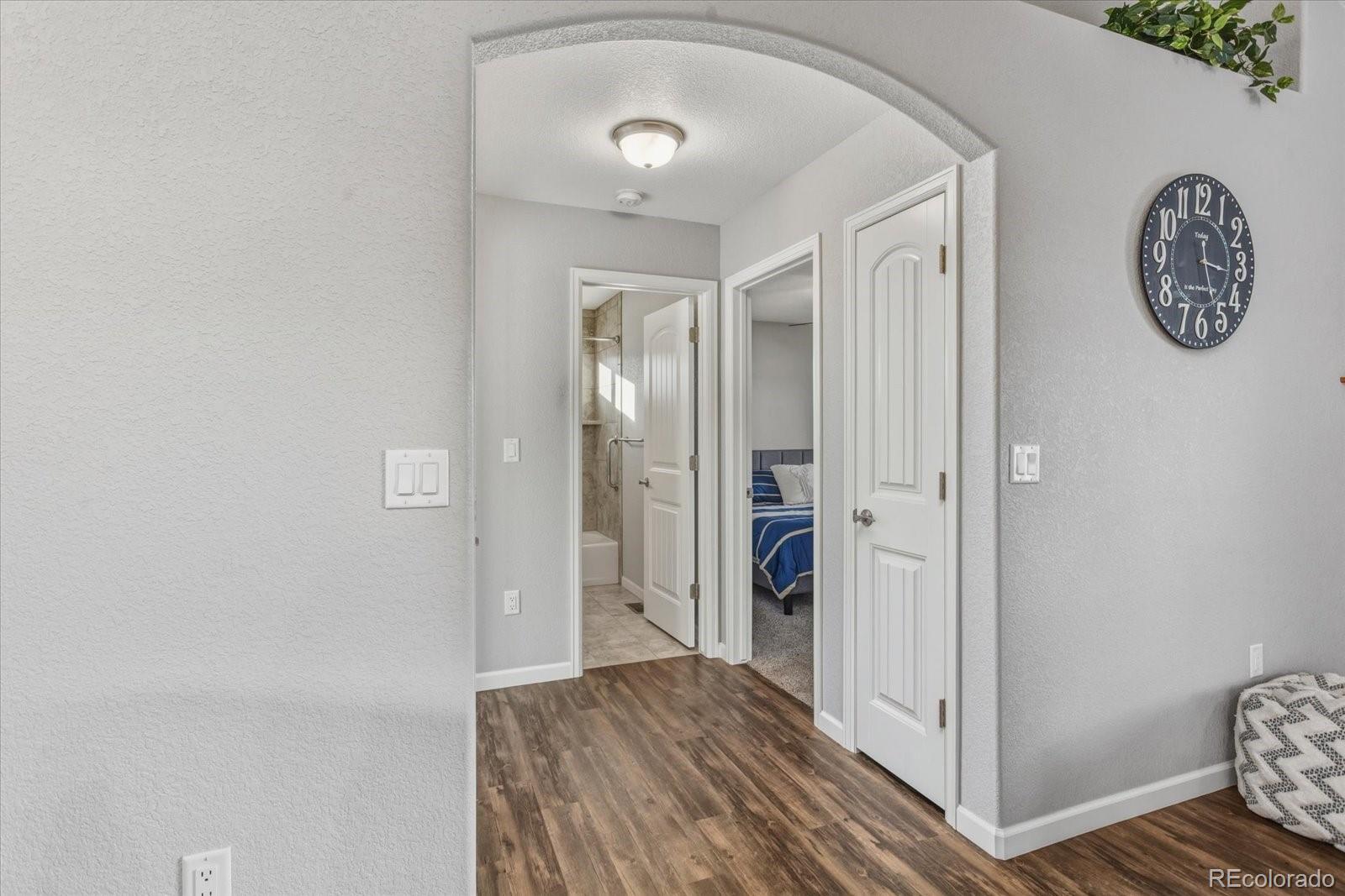 1115 E Sabeta Avenue