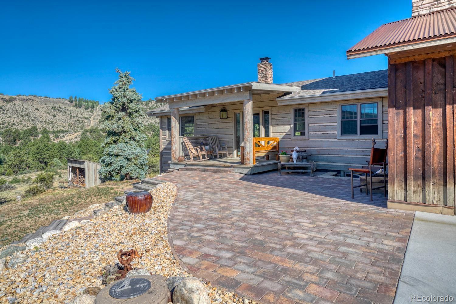 8960 Hanging Tree Drive