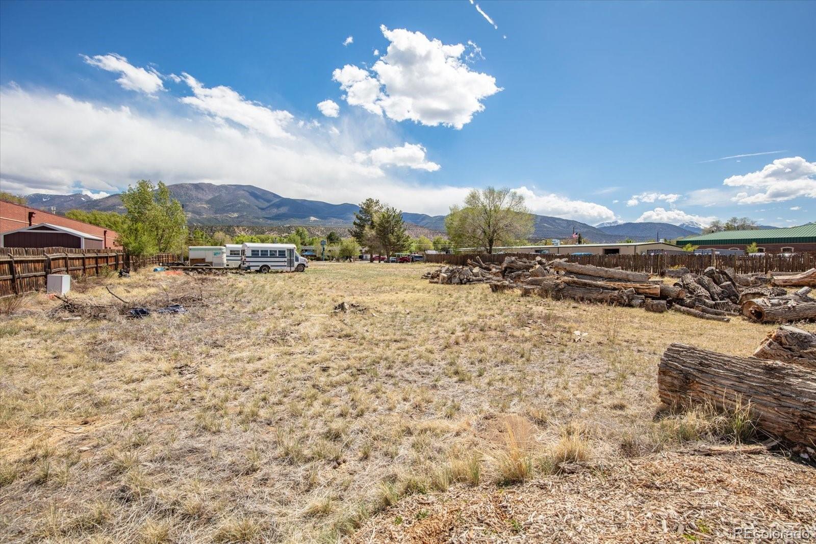 7335 W US Highway 50