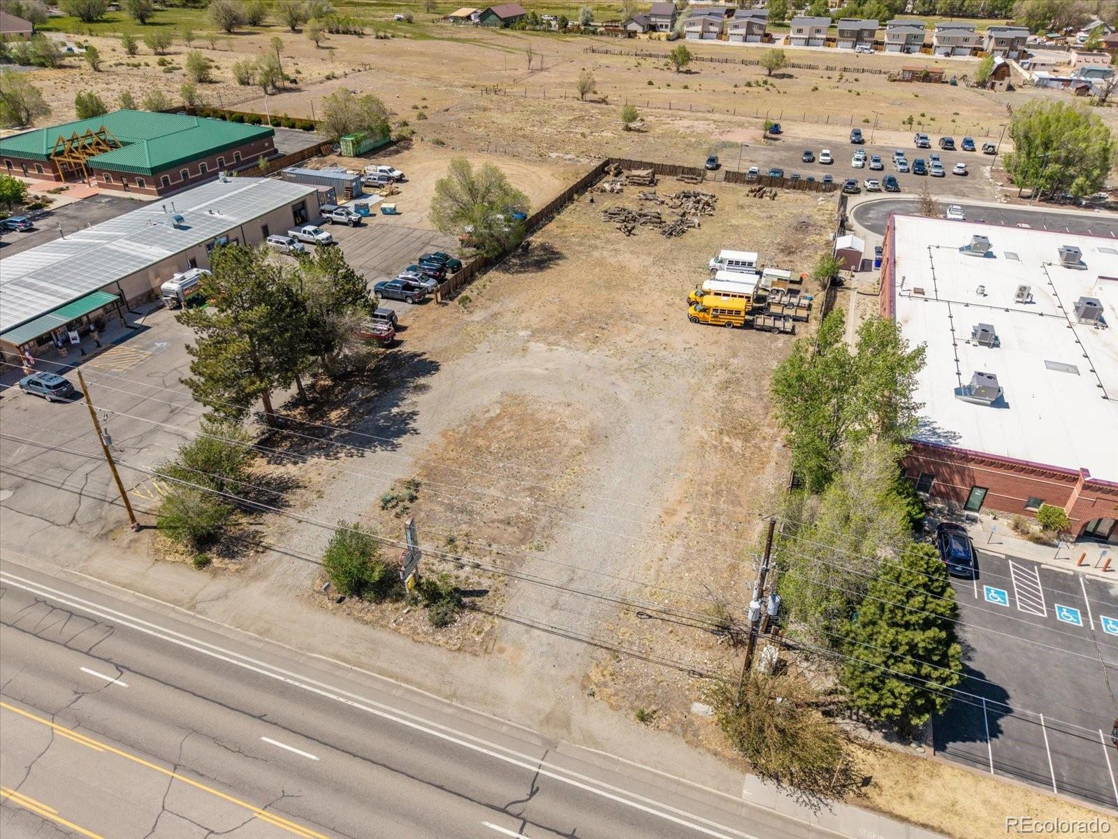 7335 W US Highway 50