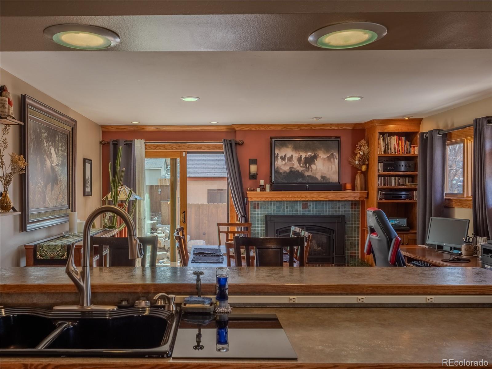 549 W 2nd Street