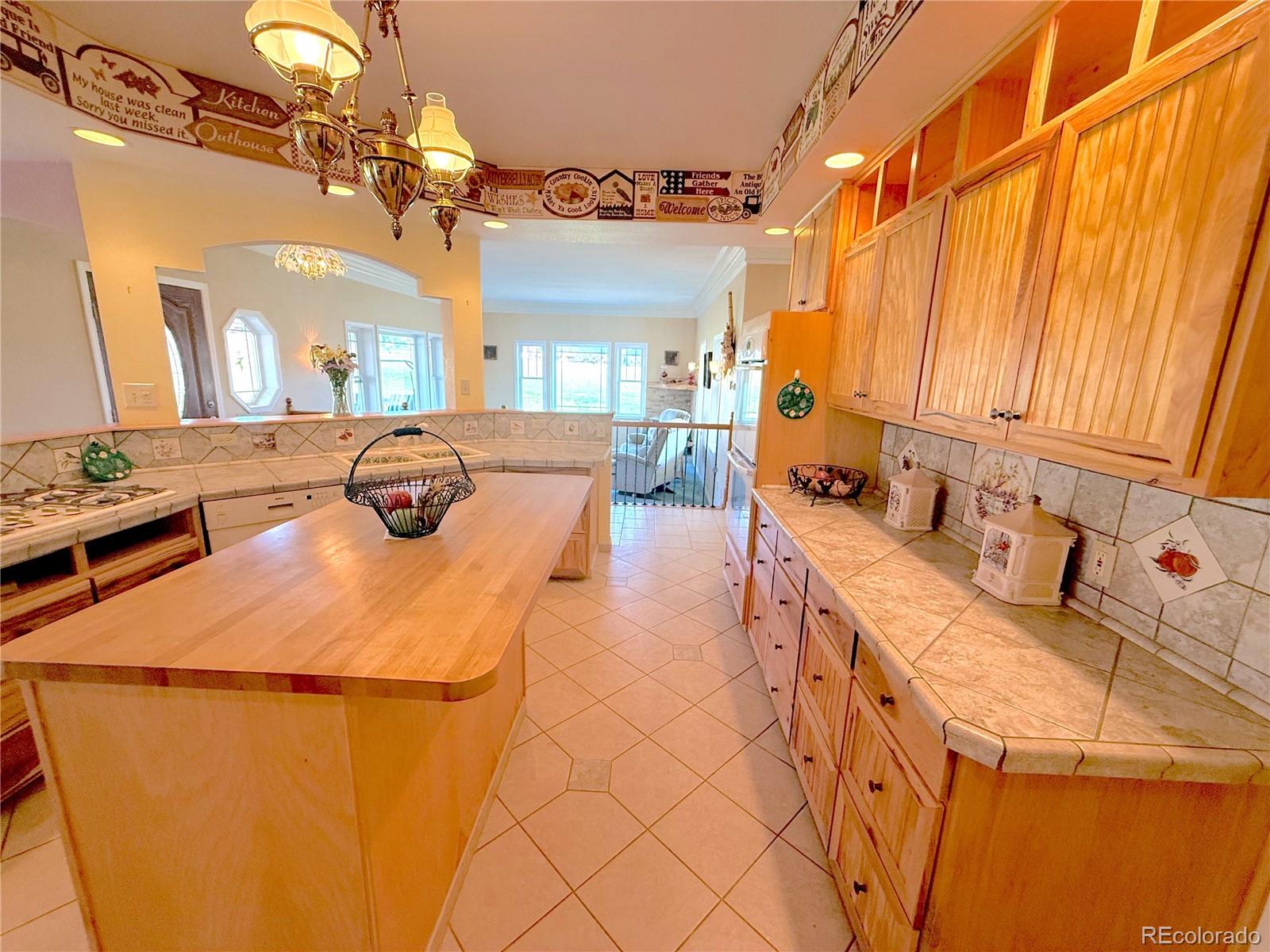 242 E Blarney Stone Road