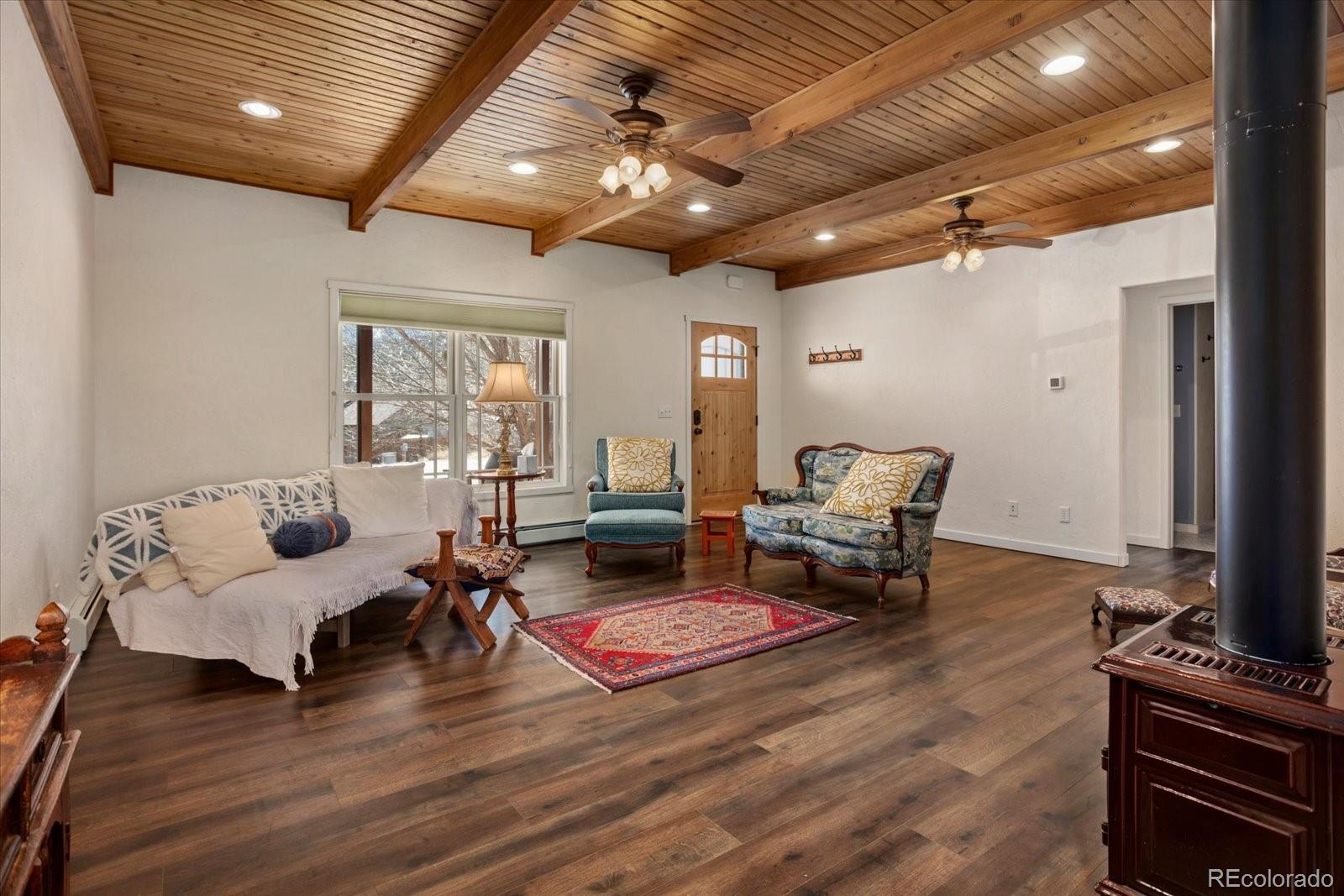 1100 E Sabeta Avenue