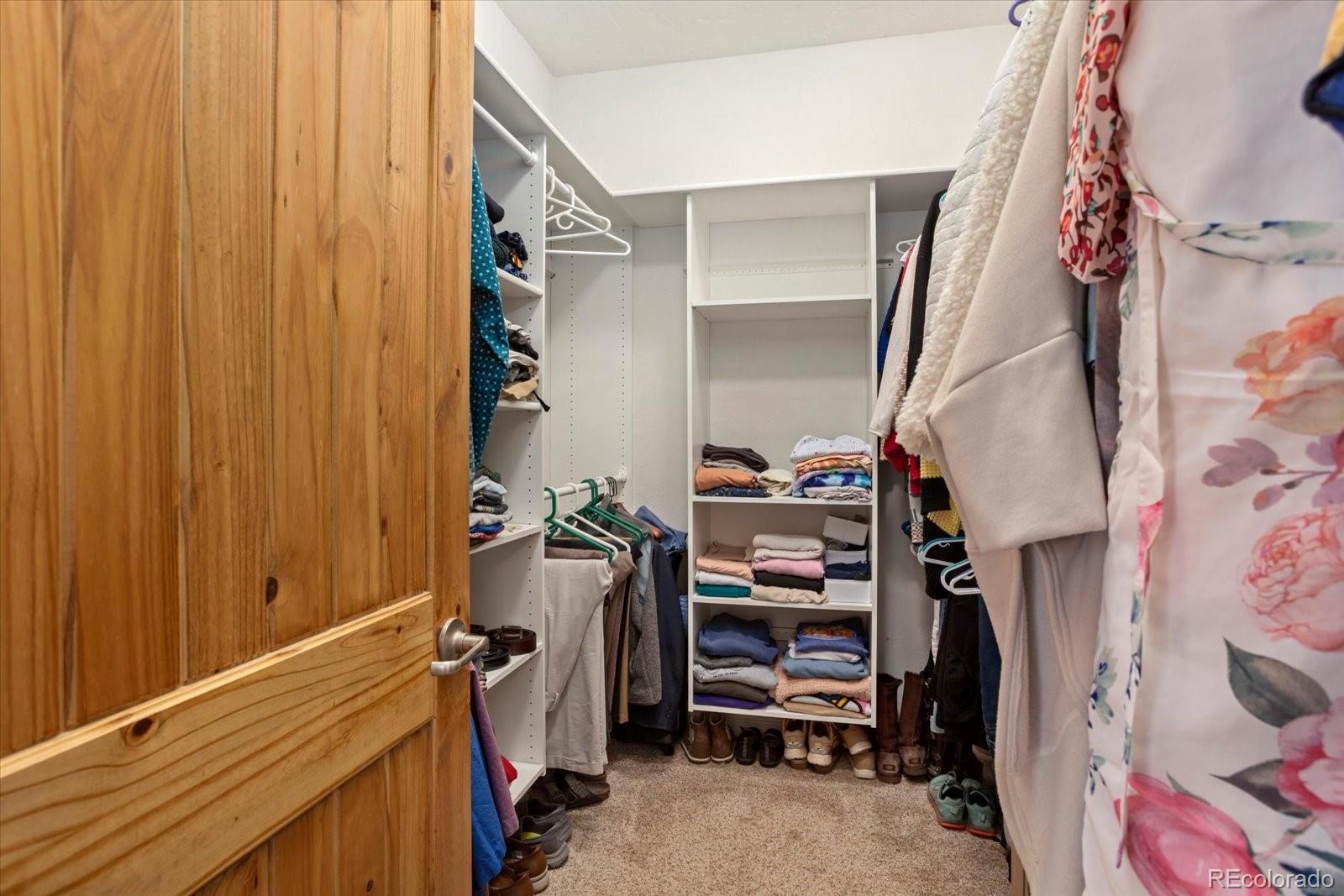 1100 E Sabeta Avenue