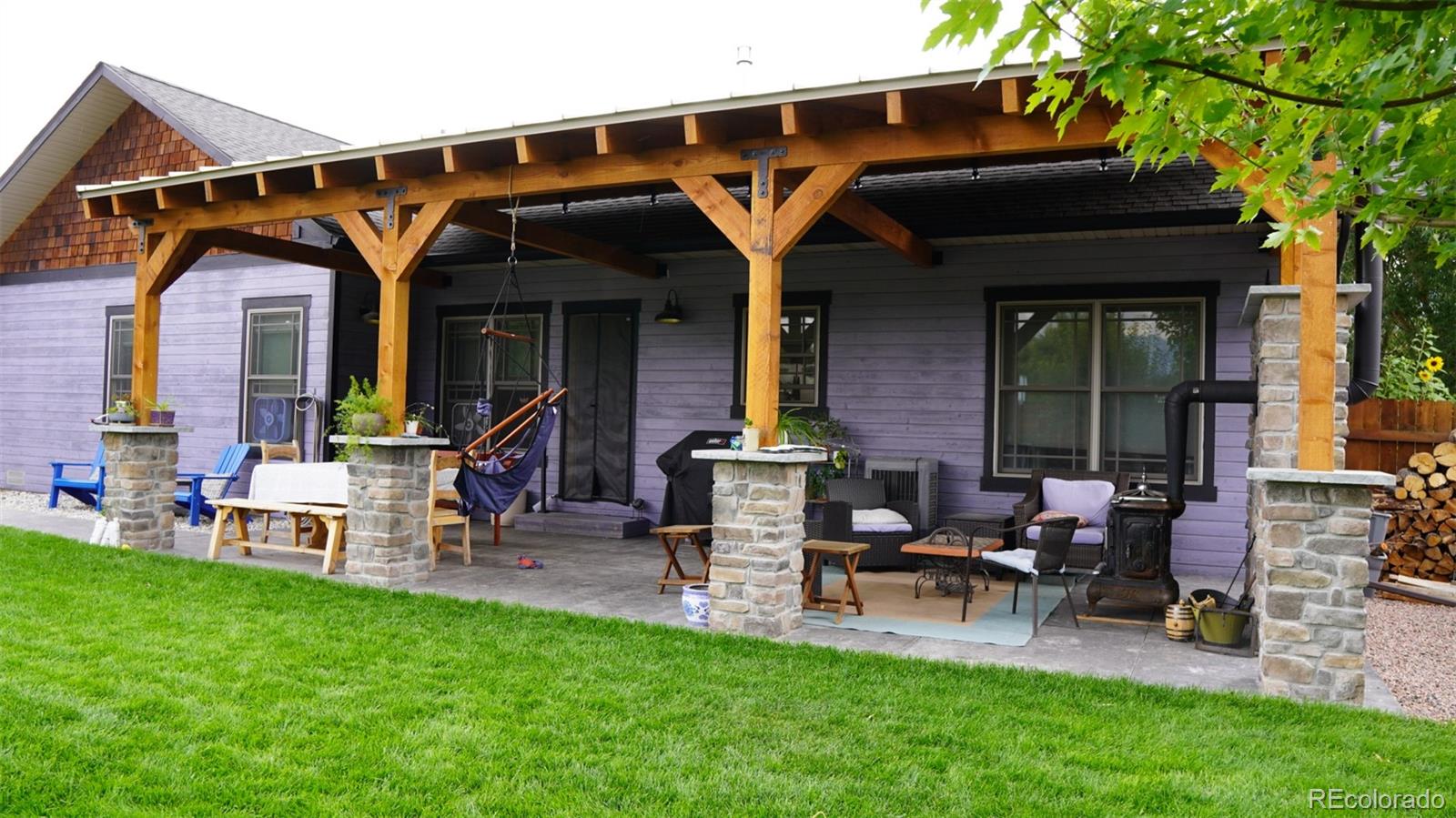 1100 E Sabeta Avenue