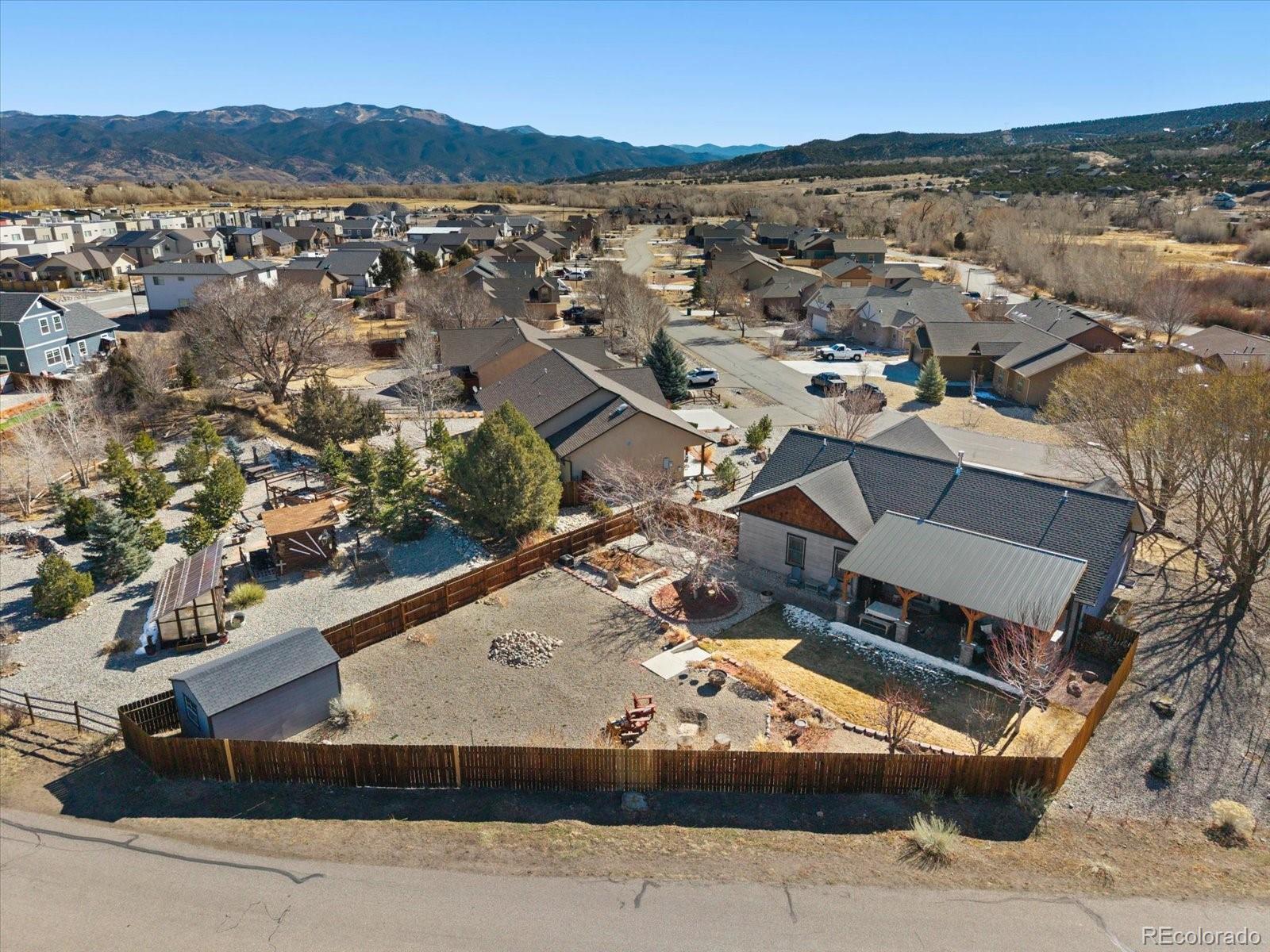 1100 E Sabeta Avenue