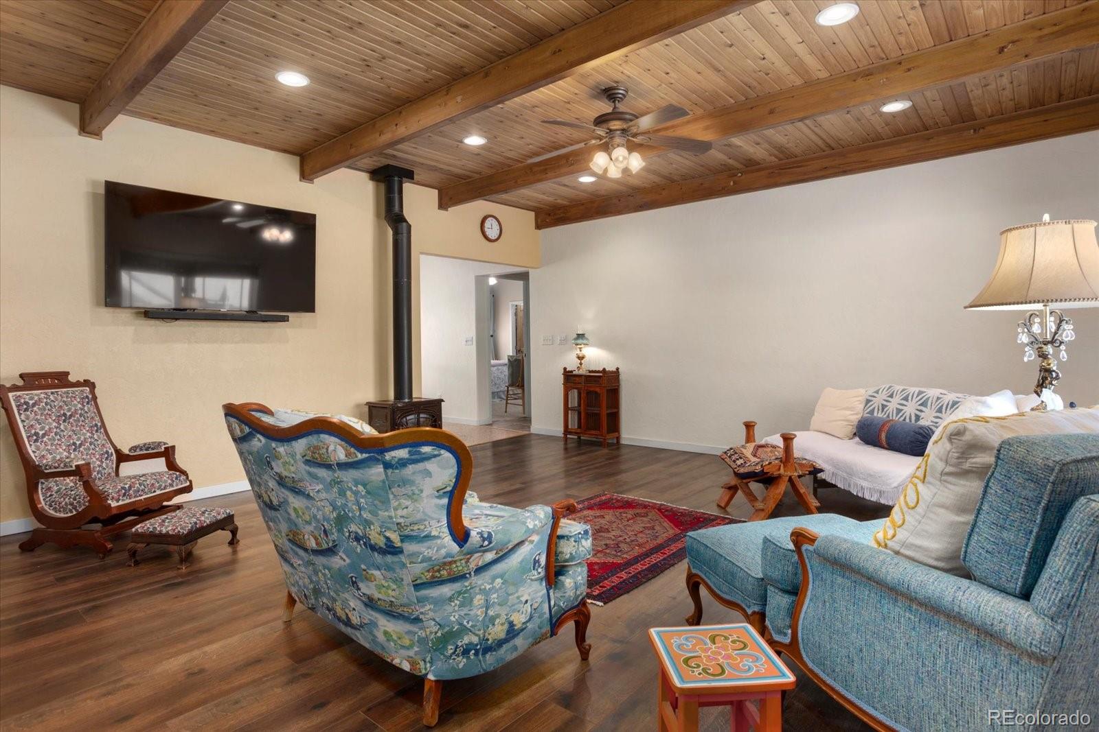 1100 E Sabeta Avenue