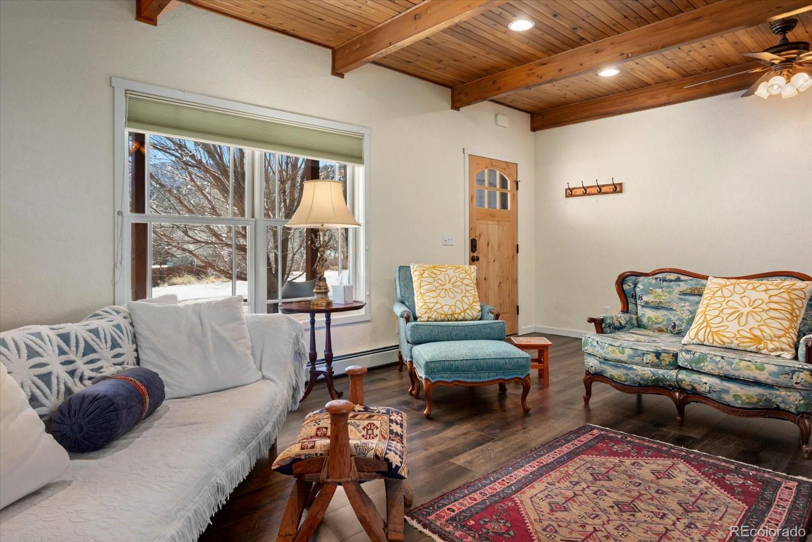 1100 E Sabeta Avenue