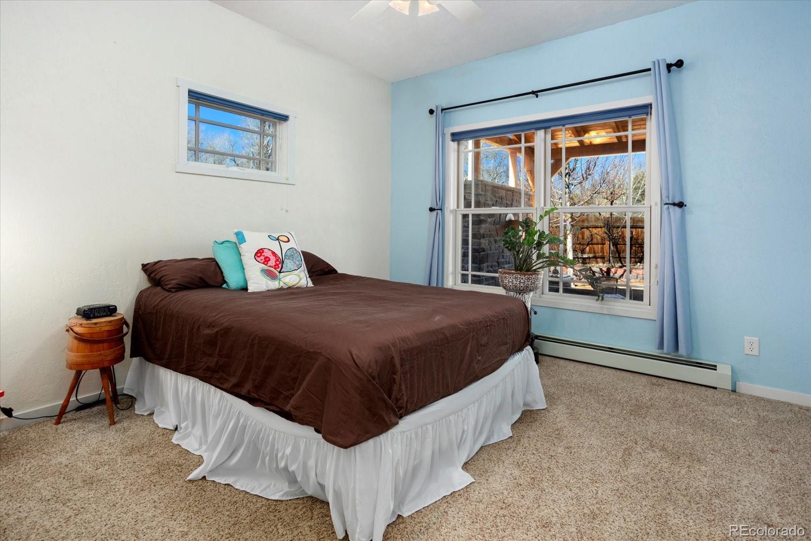 1100 E Sabeta Avenue