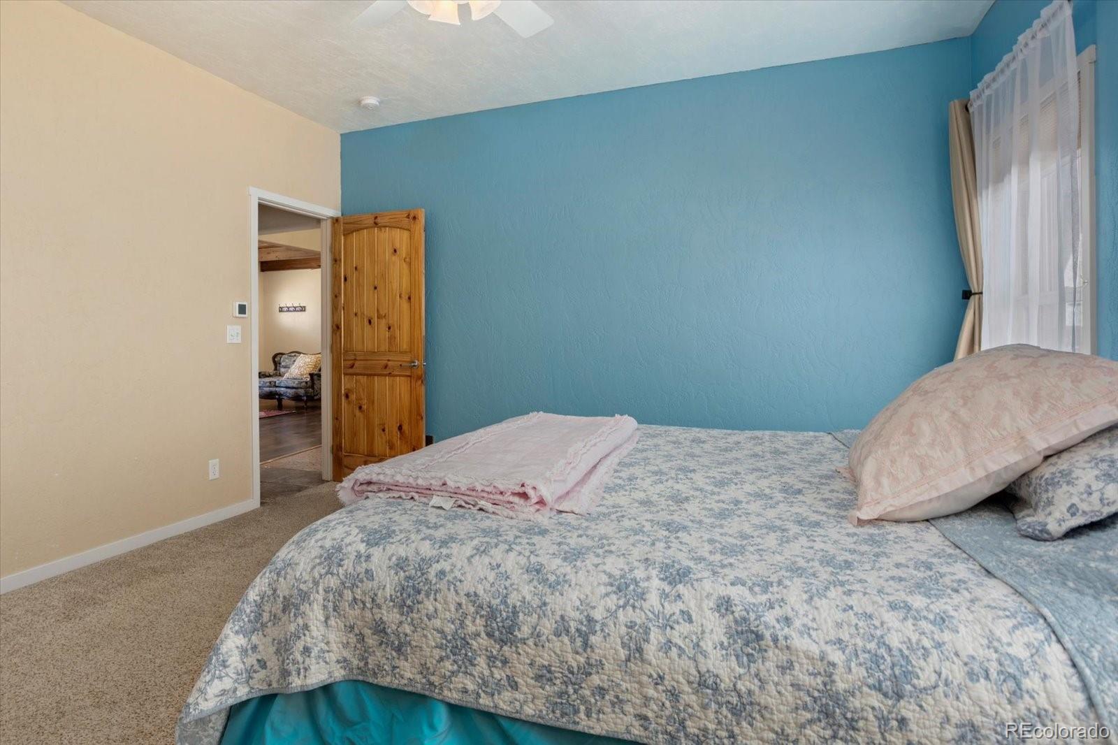 1100 E Sabeta Avenue