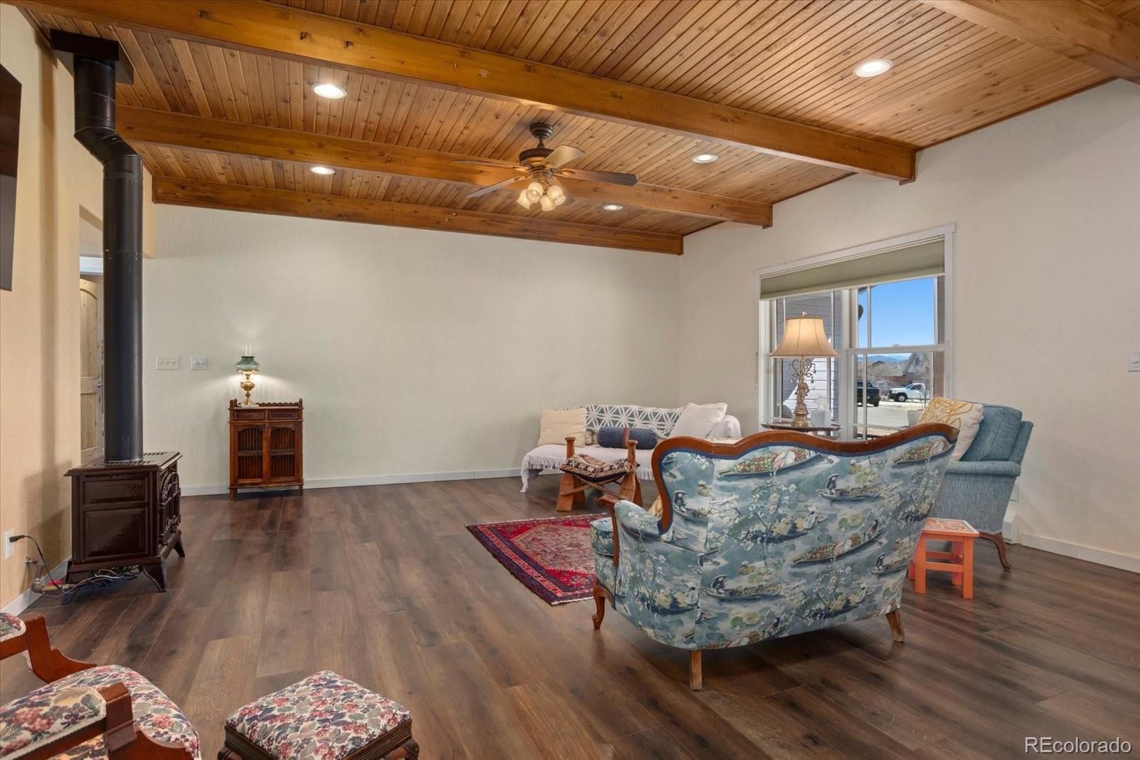 1100 E Sabeta Avenue