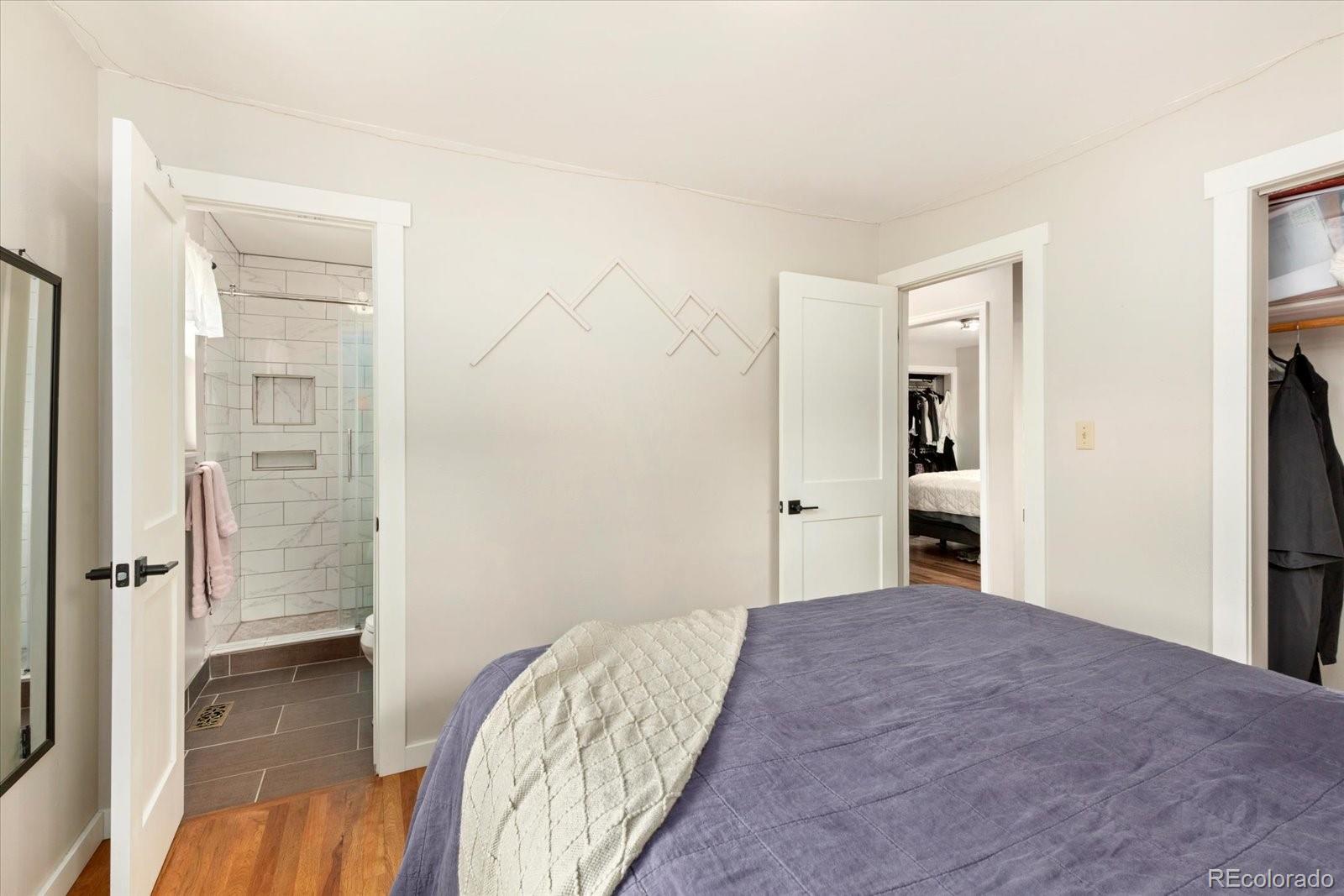 325 E 11th Street